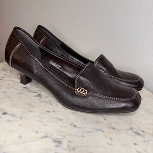 Aerosoles Shoes Size 8M Leather brown pumps MAKE ME AN OFFER!